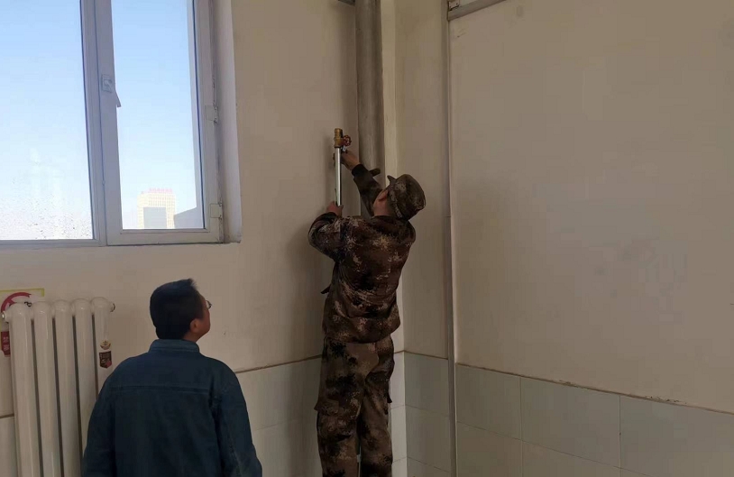 供熱“溫心”進(jìn)校園 保障師生過暖冬